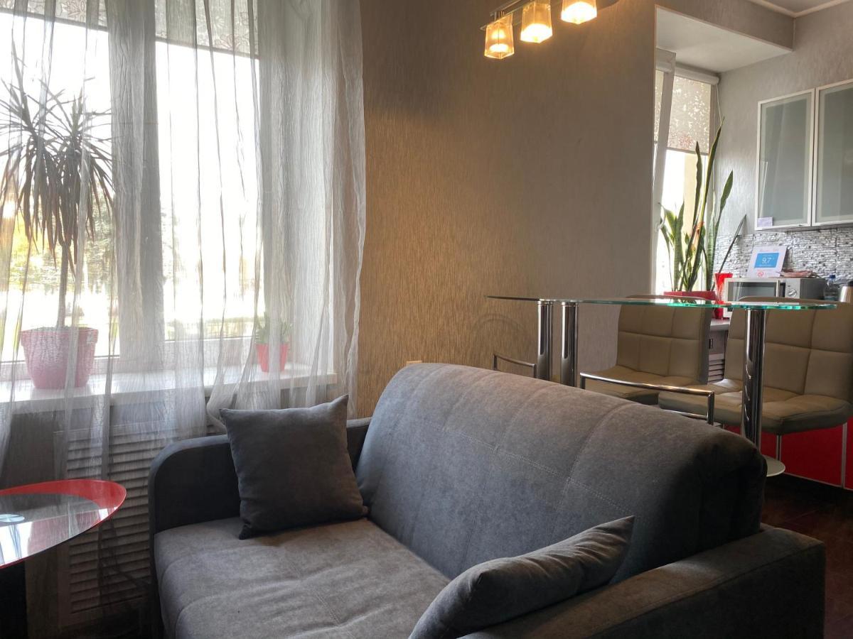 Modern Luxury Studio In The Center Of Kharkiv At Konstitutsii Square Kültér fotó