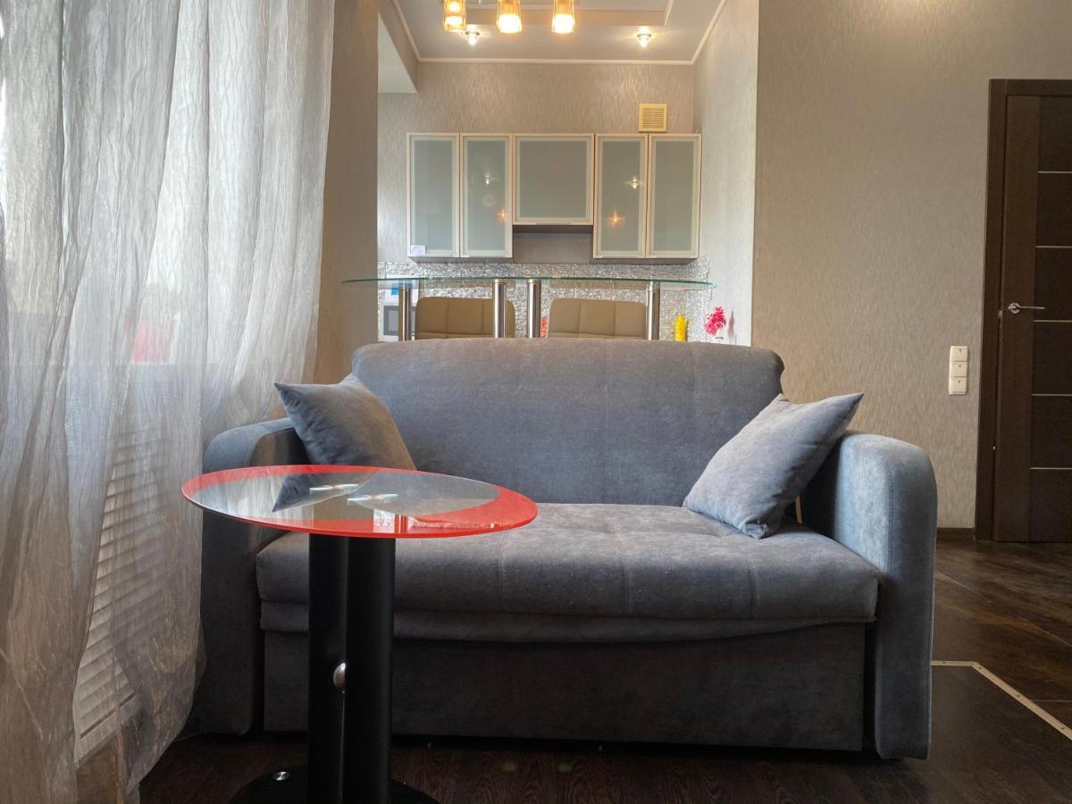 Modern Luxury Studio In The Center Of Kharkiv At Konstitutsii Square Kültér fotó